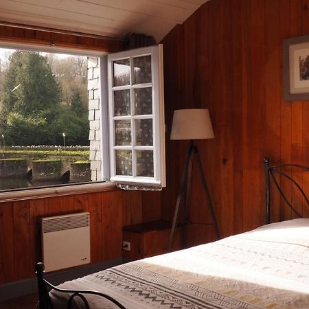 Au Pied Du Pont Bed and Breakfast Châteauneuf-du-Faou Εξωτερικό φωτογραφία