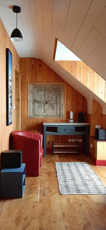 Au Pied Du Pont Bed and Breakfast Châteauneuf-du-Faou Εξωτερικό φωτογραφία